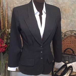 T r Bentley 🌹 Stunning  suit jacket blazer.
